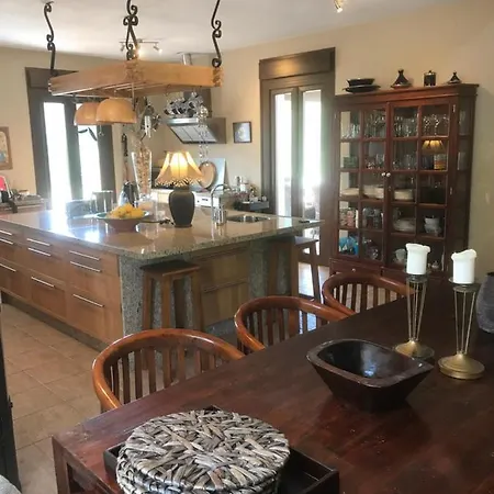 فيلة Casa Ole *